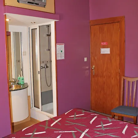 فندق مبيت وإفطار ريزيدنسيال بارانهوس 3*