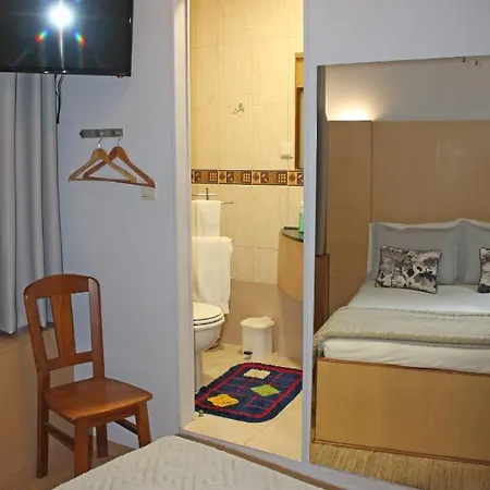 فندق مبيت وإفطار ريزيدنسيال بارانهوس 3*