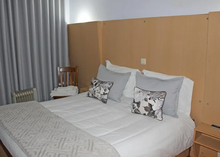 Bed & Breakfast Residencial Paranhos 3*
