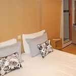 ベッド・アンド・ブレックファスト Residencial Paranhos 3*