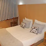 Residencial Paranhos ベッド・アンド・ブレックファスト ポルト